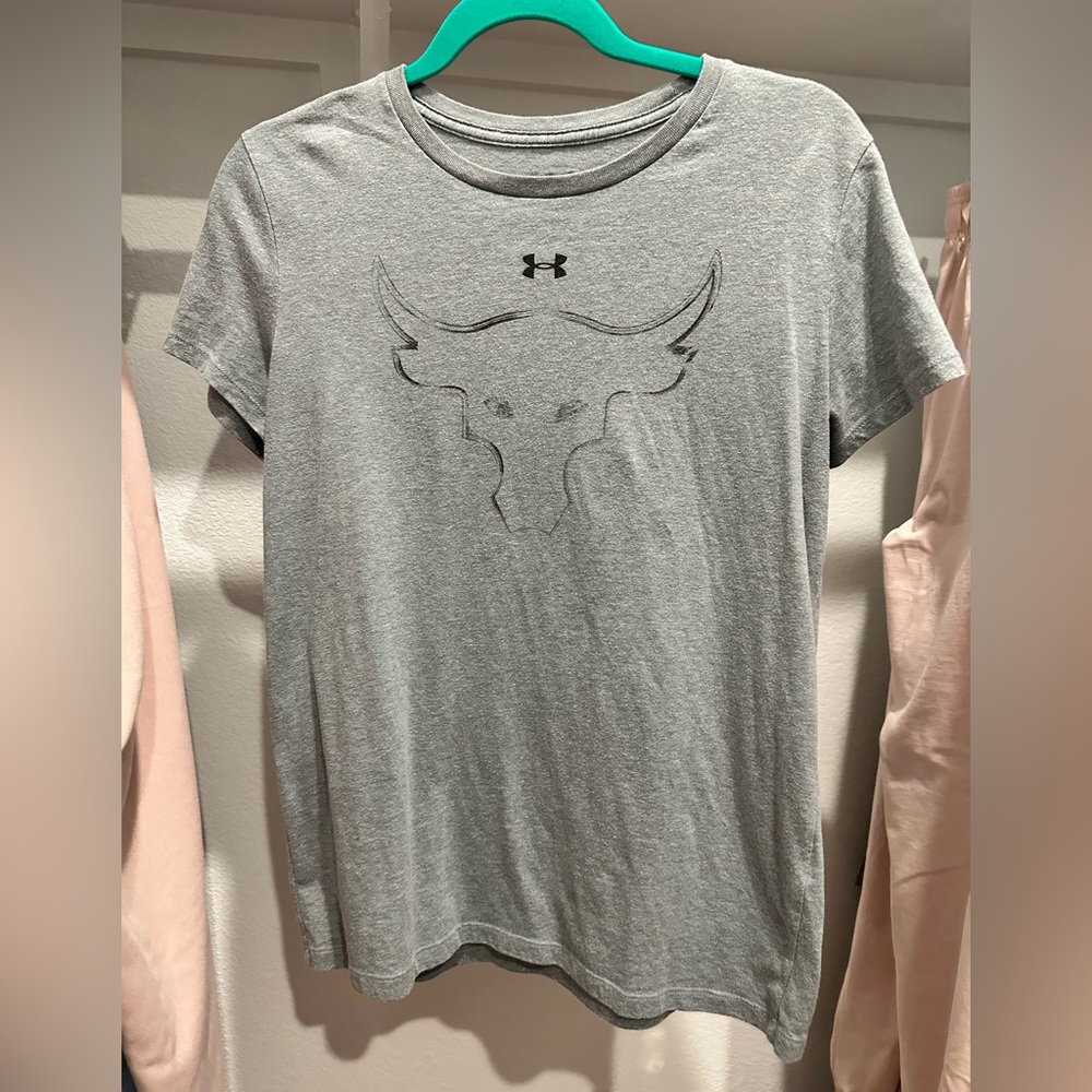 Under Armour Gray Short Sleeve Tee